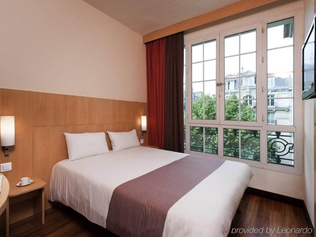 Фото ibis Paris Ornano Montmartre North 18th