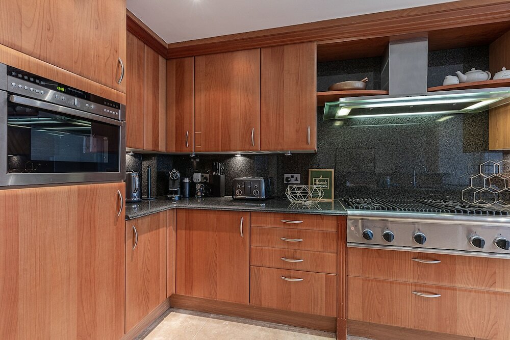 Фото Altido Stunning 6-bed house near Harrods in Knightsbridge