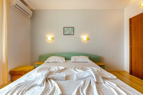 Гостиница Standard Double Room in Dafinka Guest House в Равде
