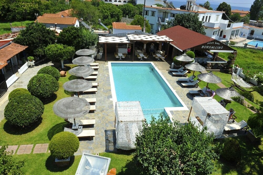 Фото Yalis Studios