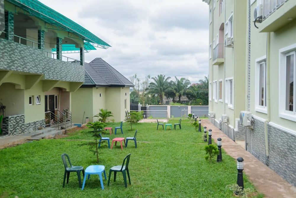 Фото отеля 3