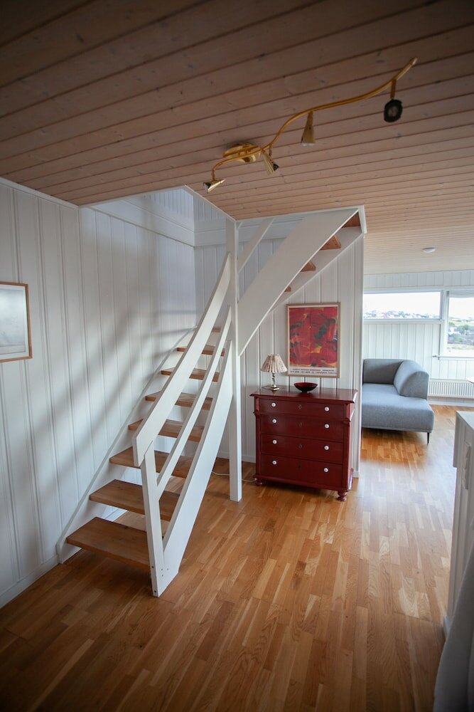 Фото Red Robin - Vacation homes next to Svartifossur waterfall