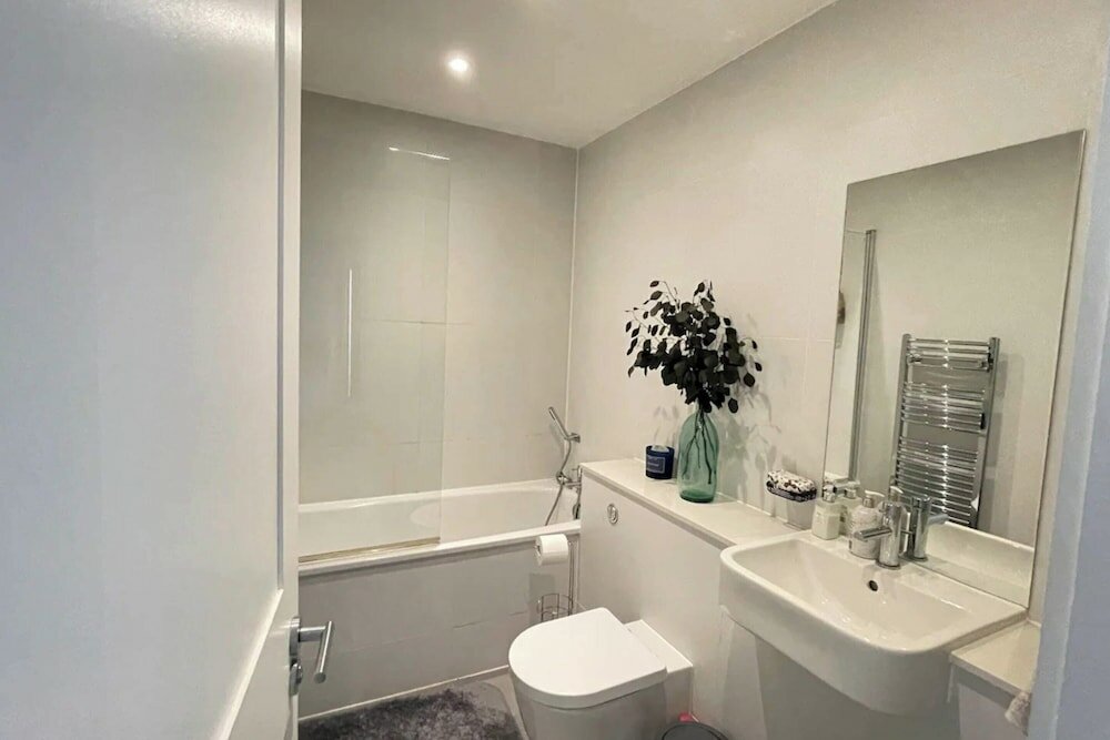 Фото Elegant & Relaxing 1bd Flat - Balham