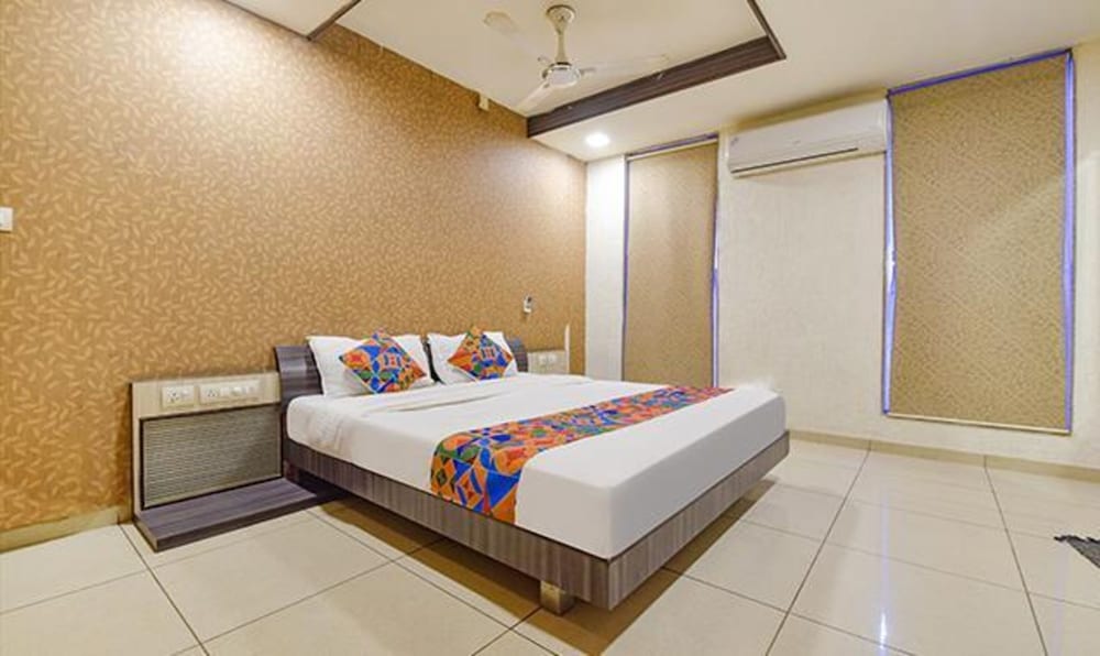 Фото Fabhotel Kia Residency