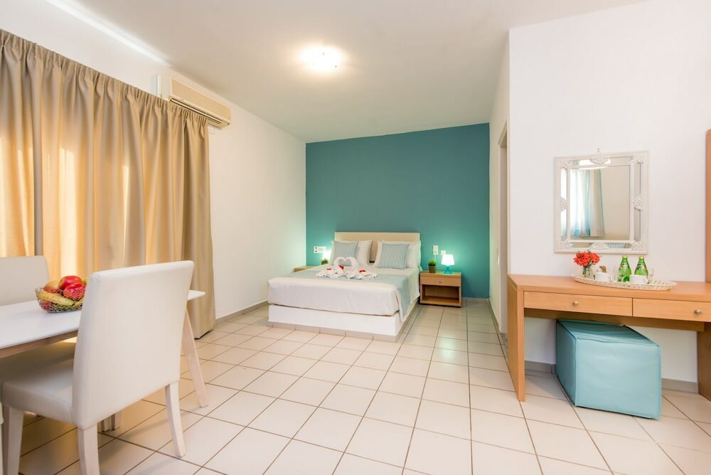 Фото Sunshine Seaside Hotel