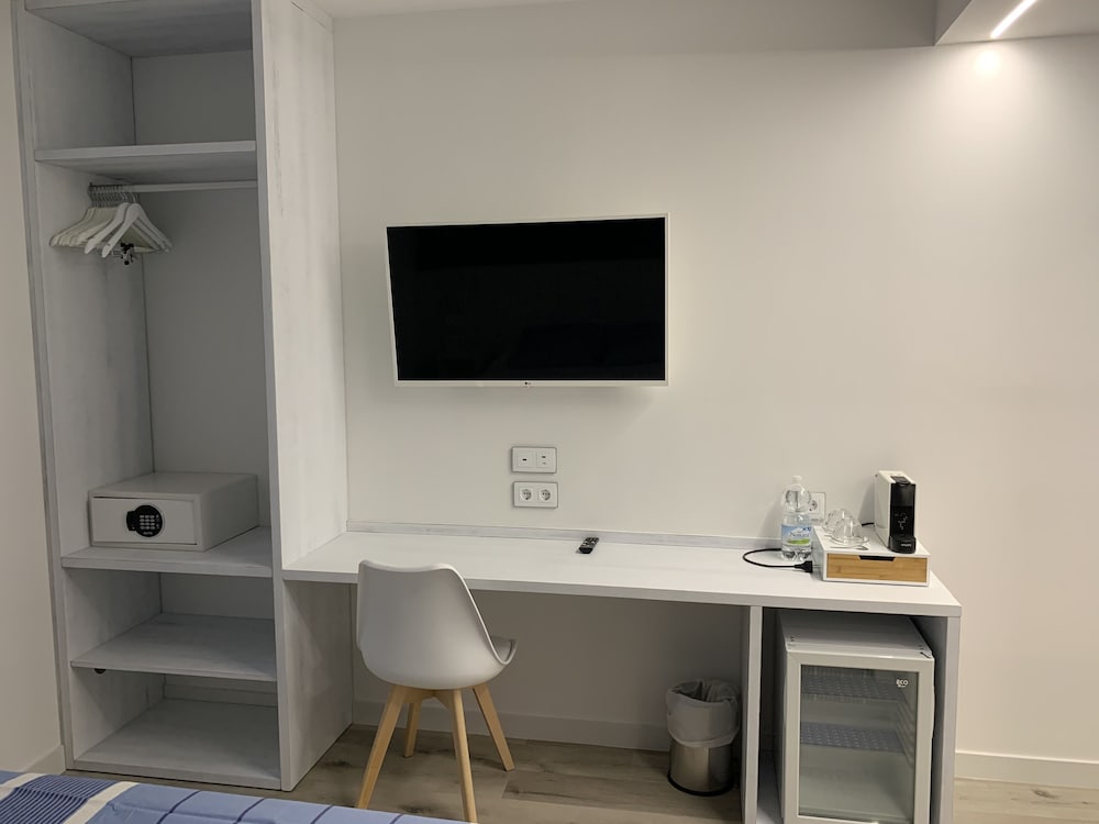 Фото Nerja Casual Rooms