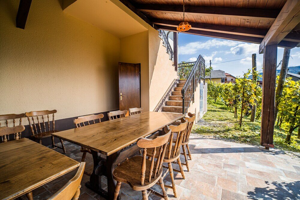 Фото Vineyard Holiday House Kerin