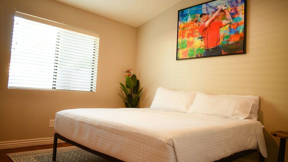 Фото 4-bdrm Vacation Dream Home W/backyard Paradise!