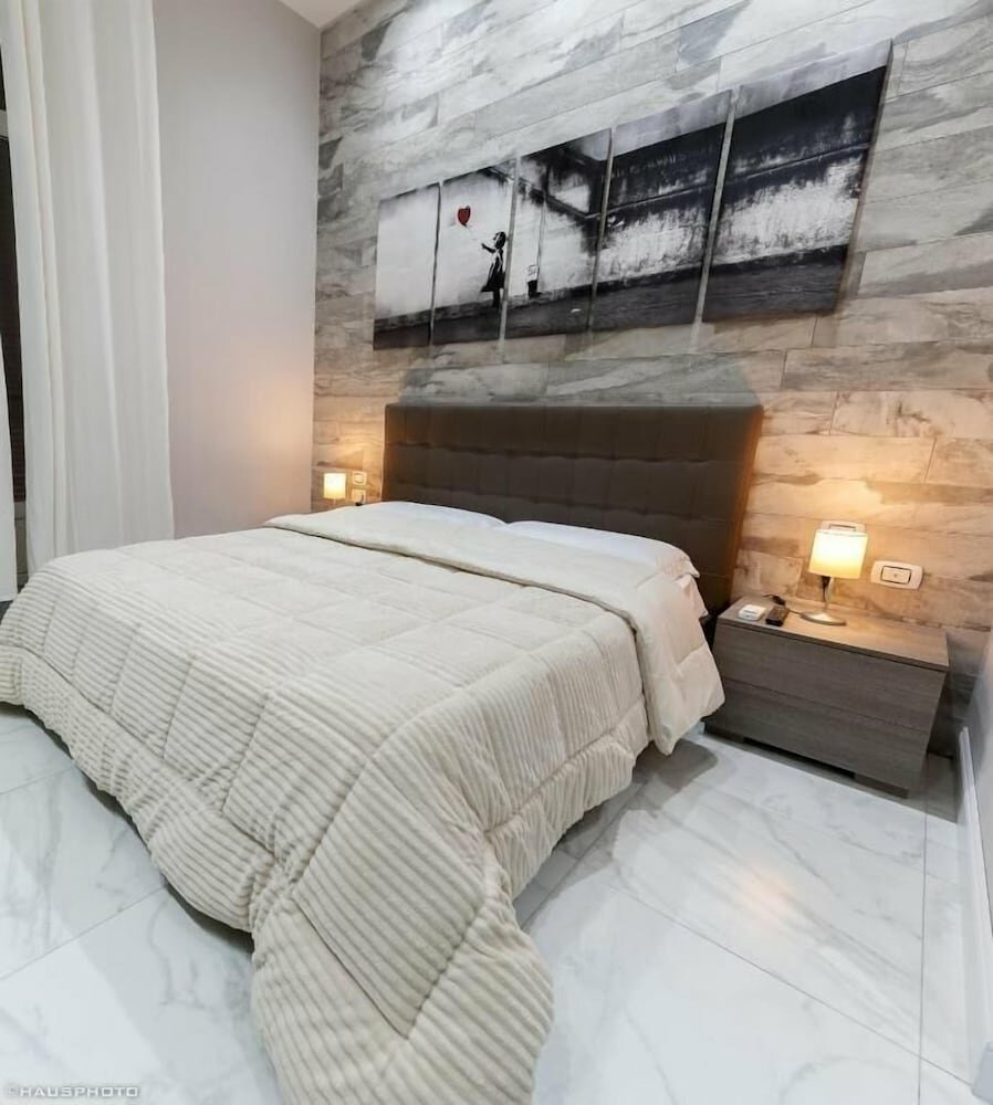 Hotel A Durmi, Naples, photo