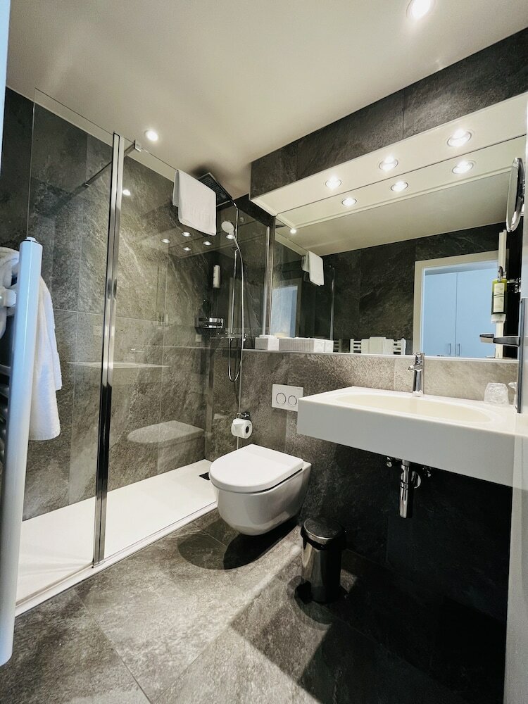 Фото La Rouvenaz