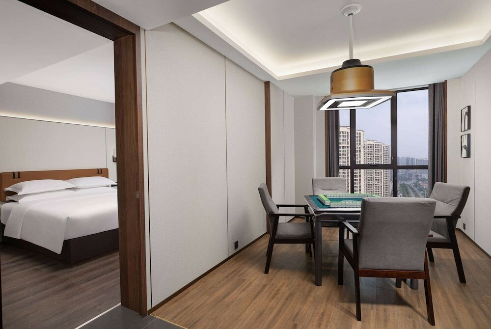 Фото Days Hotel by Wyndham Changsha Yuhua