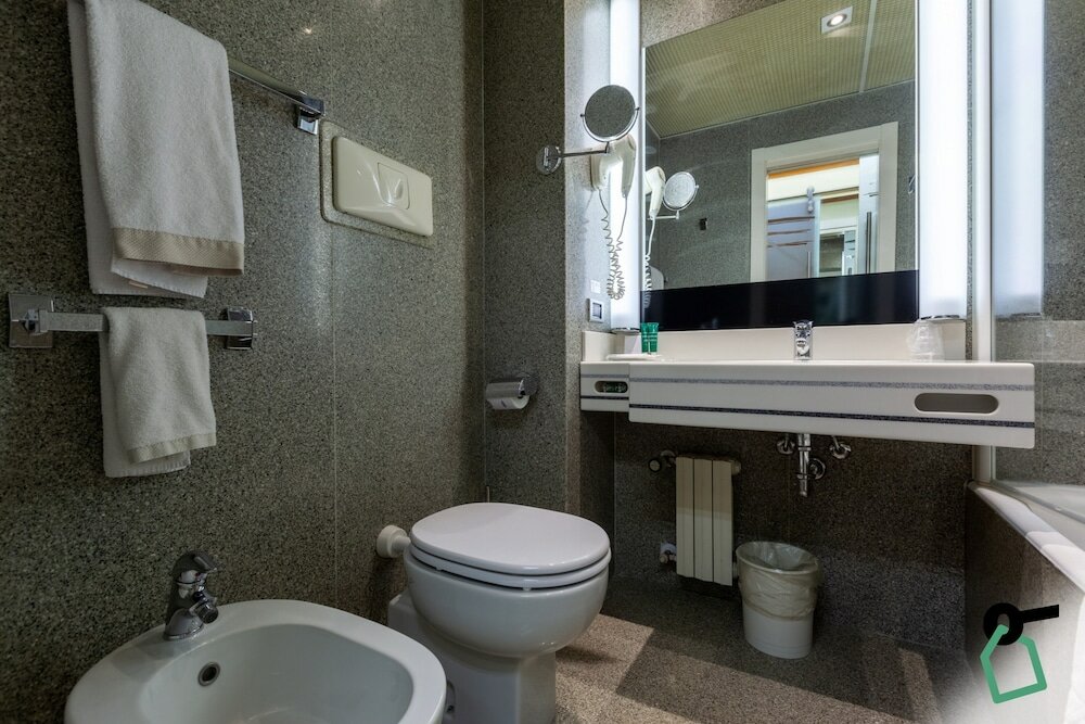 Фото Hotel Rooms Milano