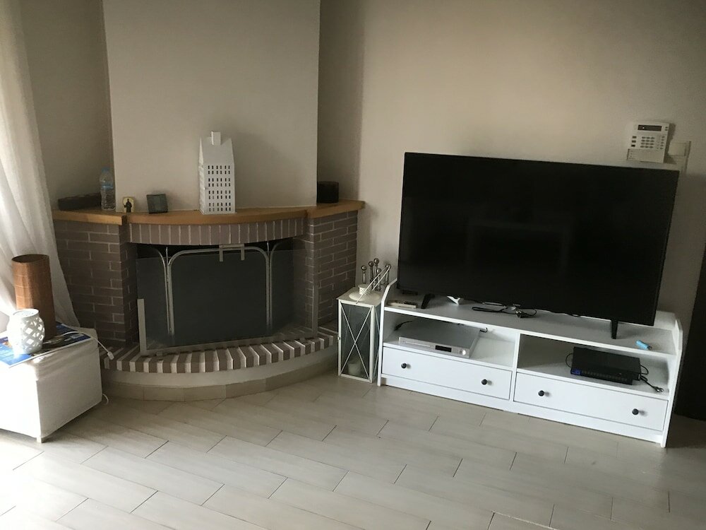 Фото Beautiful Spacious apt in Nea Makri