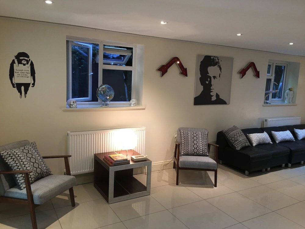 Фото Mapesbury Hostel