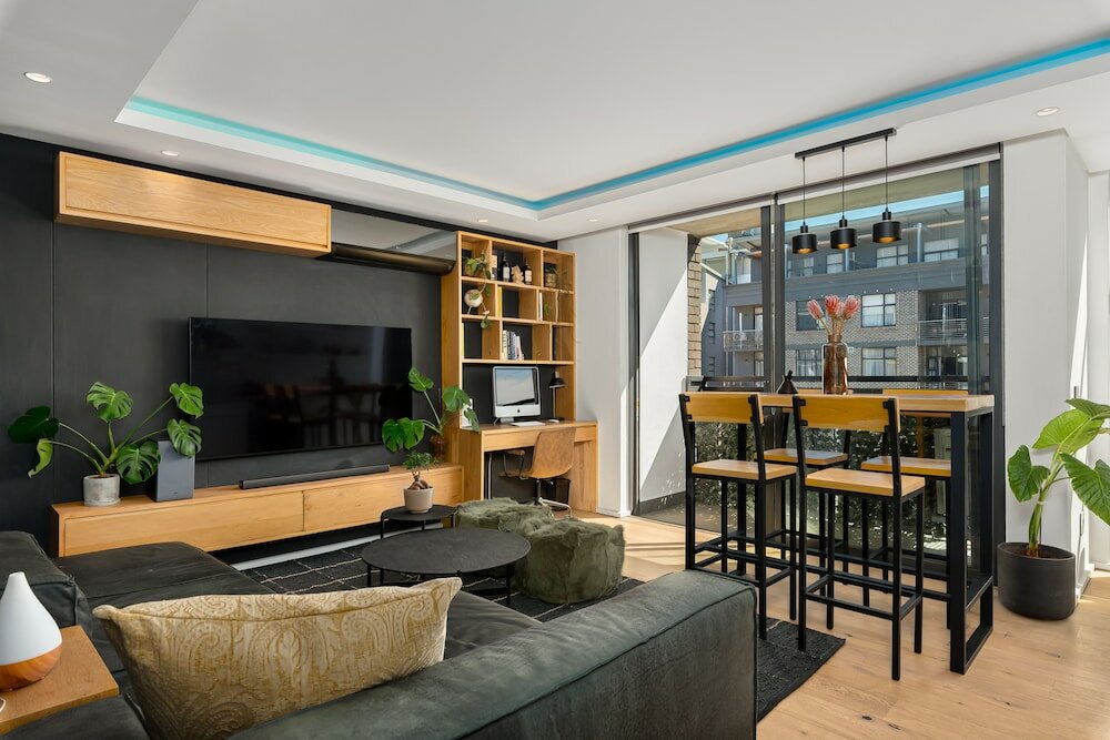 Фото The Iron Works 611