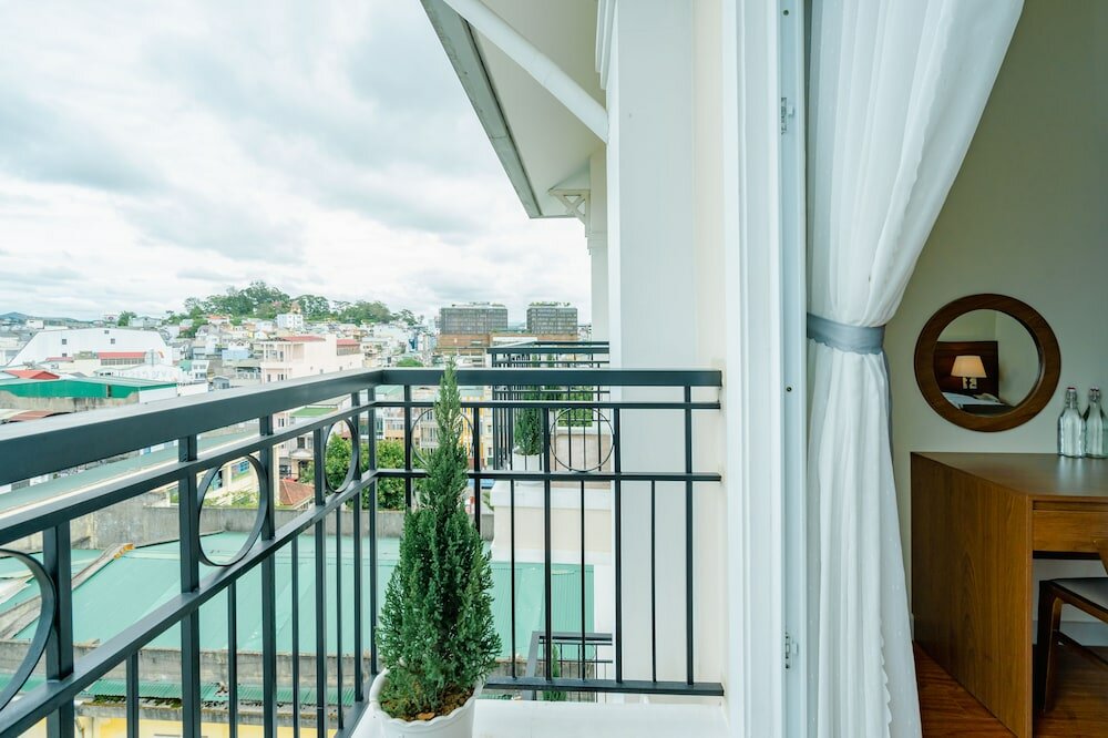 Фото BomBo Dalat Hotel