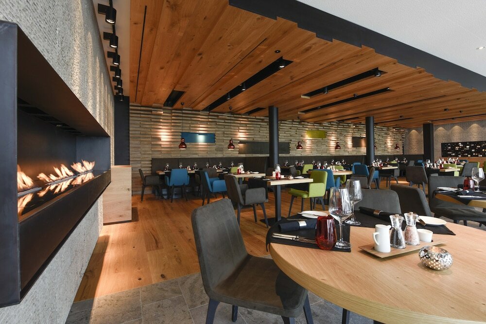 Фото Hermitage Lake Lucerne - Beach Club & Lifestyle Hotel