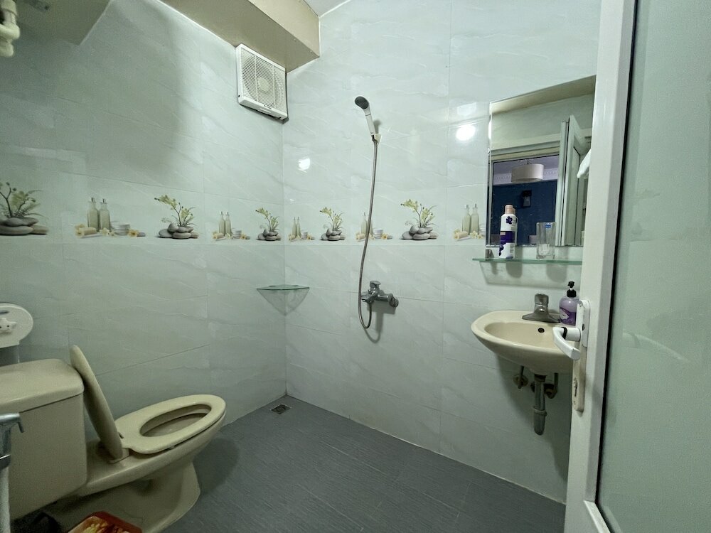 Фото Sword Lake Hostel