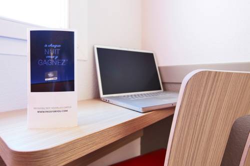 Фото Premiere Classe Paris Ouest Pont De Suresnes