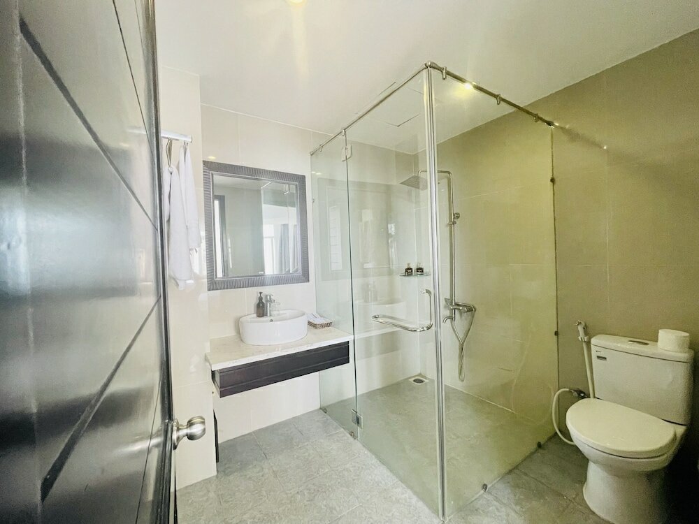 Фото Queen Palace Hotel Da Nang