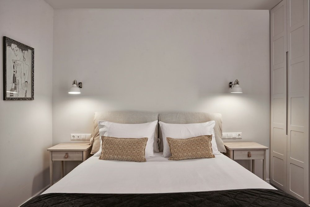 Фото Patriarchou 4bd Art Deco Penthouse