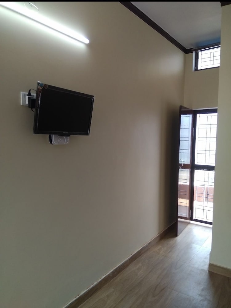 Фото Hotel Wooden Umbrella