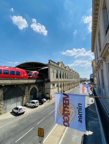 Хостел Hotel Vertigo - Hostel в Ниме