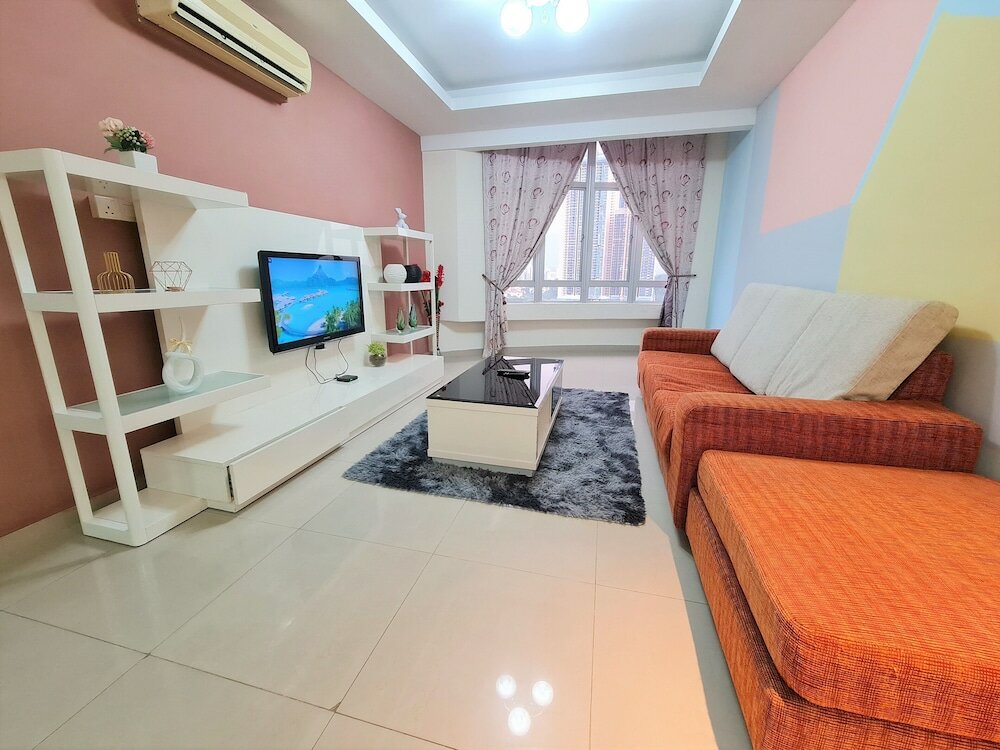 Фото Duta Hotel & Residence by Sarahs Lodge