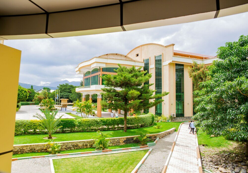 Фото Eden Highlands Hotel