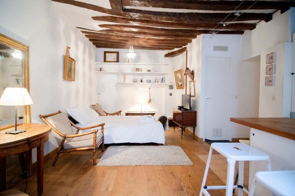 Фото Bright and Spacious Notting Hill Nest