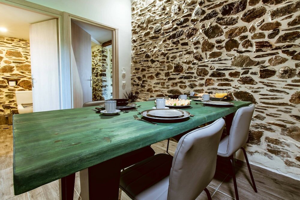 Фото Traditional Apartments Elafos