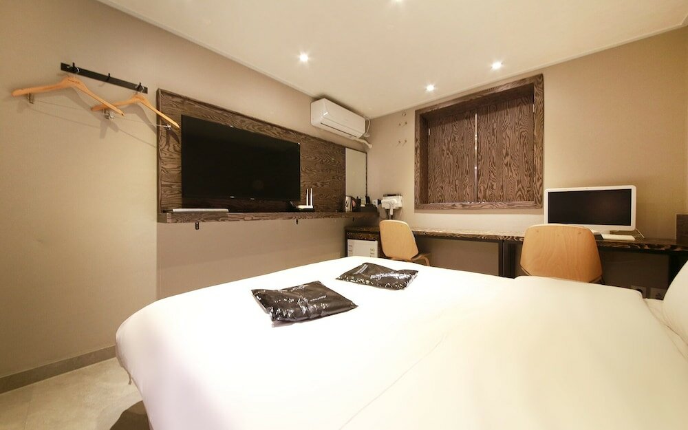 Фото Bucheon Boutique Hotel 375