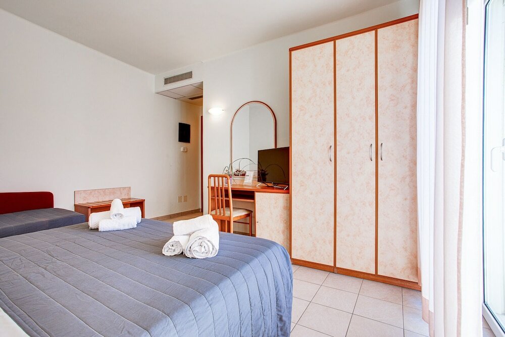 Фото Hotel Villa Maria