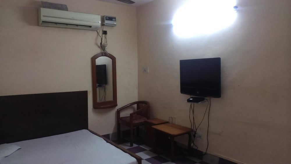 Фото Hotel Capital Residency