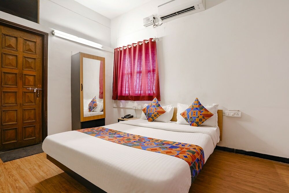 Фото Fabhotel Saubhagya Inn