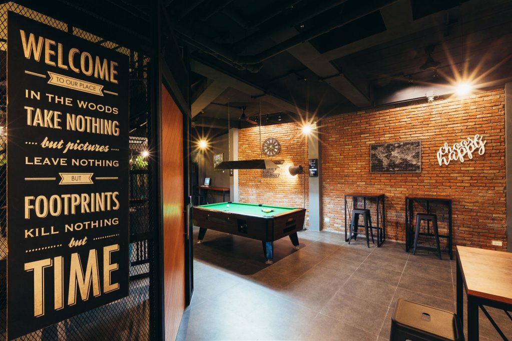 Фото Srisuksant Square