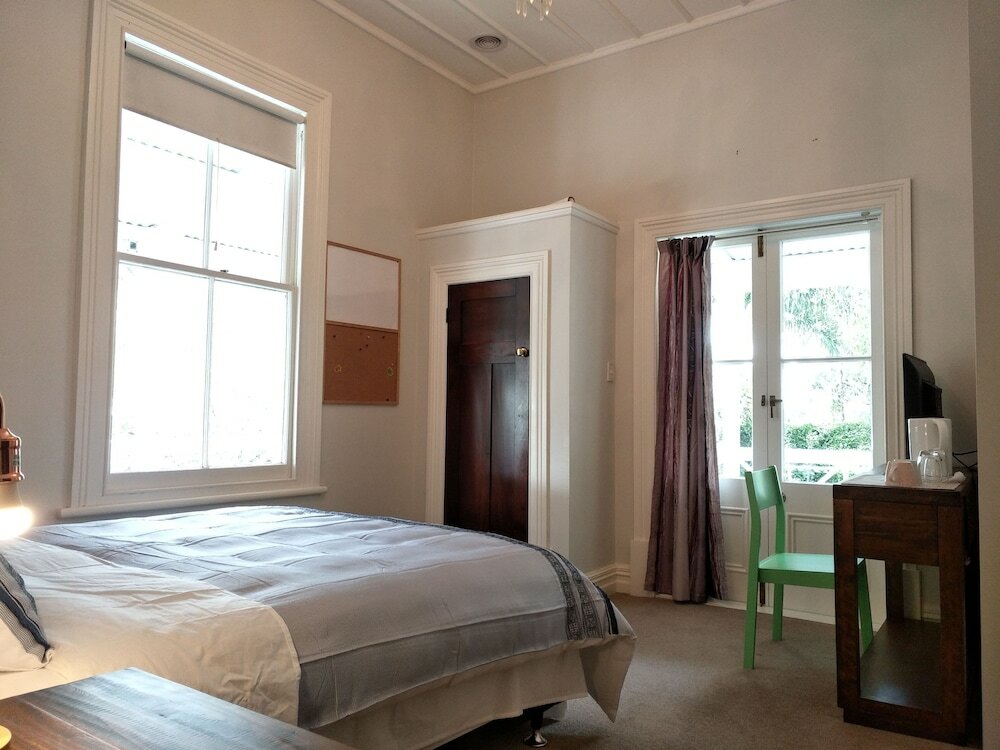 Фото Western Springs Villa