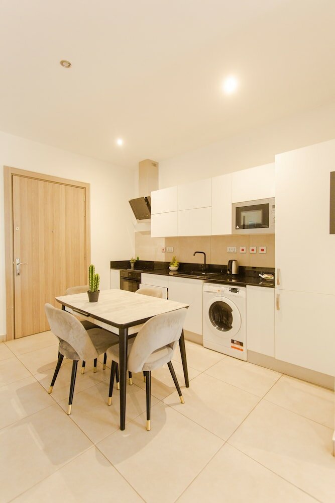 Фото Accra Luxury Apartments at Pine Court