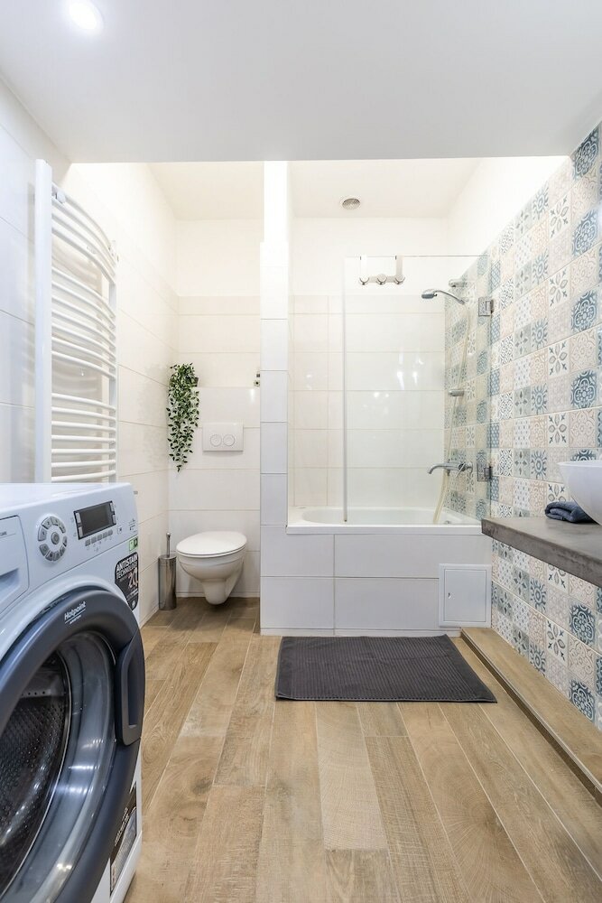 Фото Venus Apartments - City Park 2