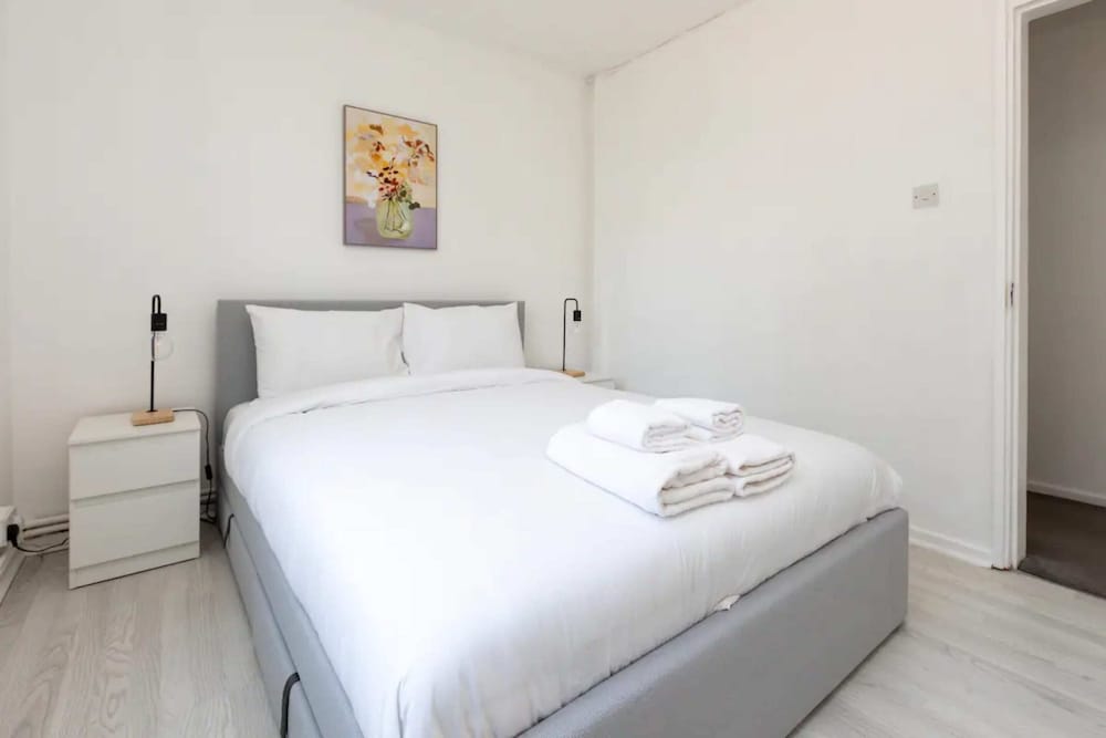 Фото Spacious & Welcoming 4bd House - Kennington