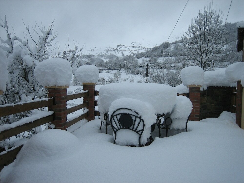 Фото Apartamentos Rurales La Portiella