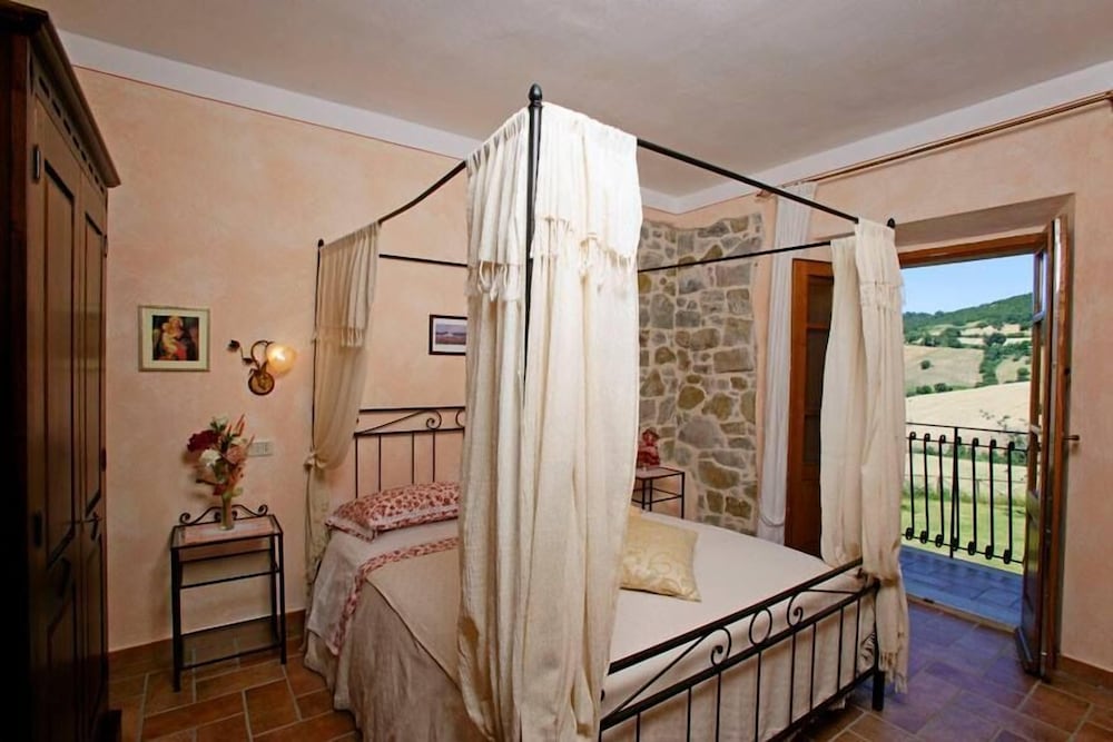 Фото Agriturismo La Marianella