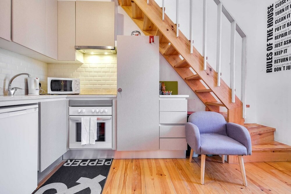 Фото Bright Maida Vale Apartment