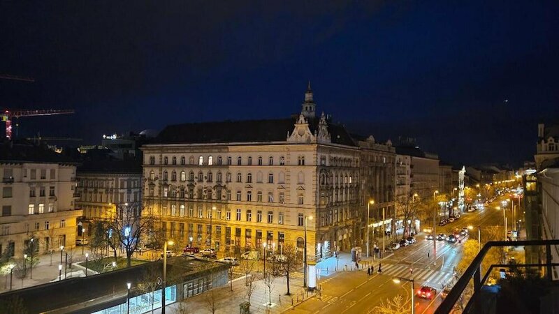 Гостиница Super Central Studio Apartment - With Balcony в Будапеште