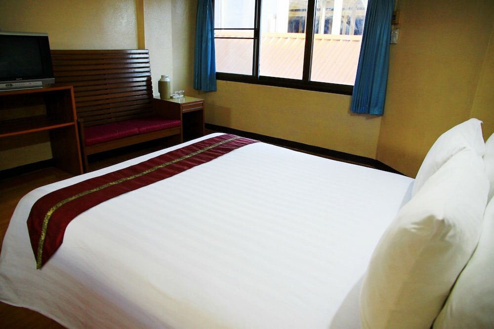 Фото Seashore Pattaya Resort