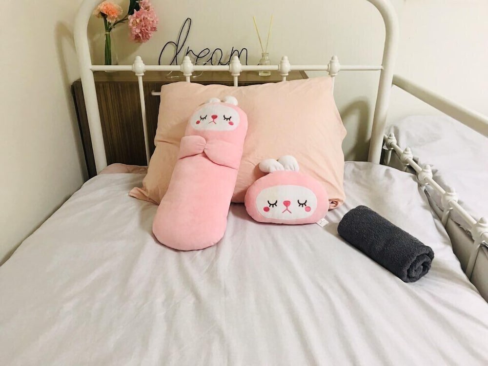 Фото 1 Kay House - Place 4 - Hostel