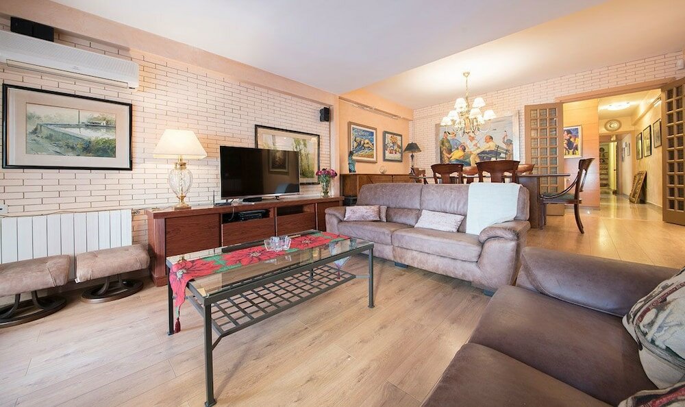 Фото Apartamentos Montserrat