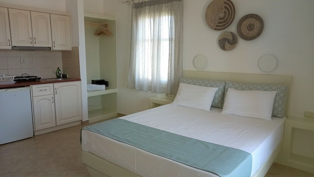 Фото Maria's Rooms & Studios