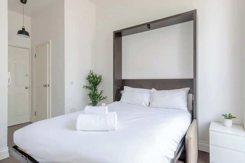 Фото Incredibly Located Studio Flat - Camden Town