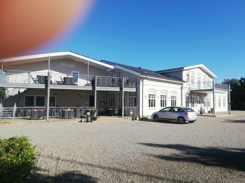 Гостиница Hotel Kløver Es